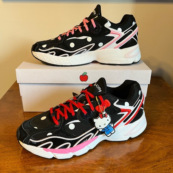 ADIDAS x HELLO KITTY Astir Shoes - Picture 3 of 12